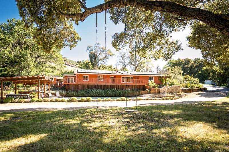 The Vineyard Chateau and its tree swings among the oaks